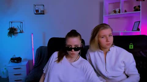 your dream  online show from November 9, 9:46 am