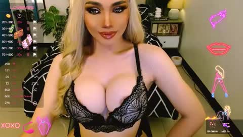 Kim - DONT FORGET TO FOLLOW AND GIME THUMBS UP online show from February 3, 4:04 am