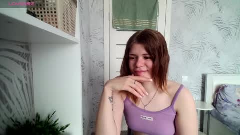  Roxy  online show from April 18, 10:39 am