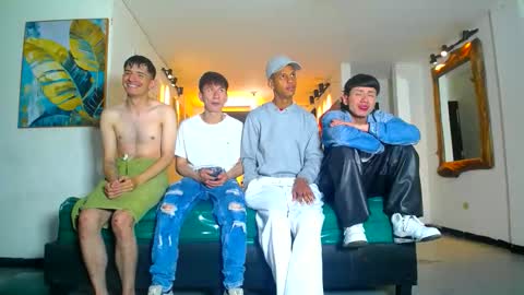 THOMAS AND DAMIAND online show from May 23, 1:18 pm