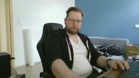 gnik_labinnah online show from April 3, 11:39 am