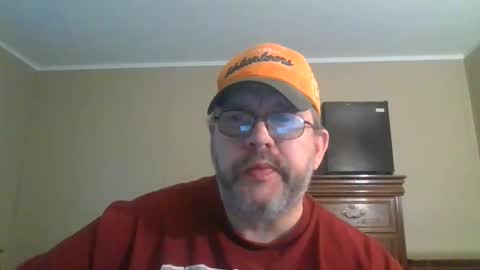 IDKIDCIDGAF online show from February 4, 9:08 pm