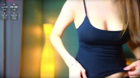 Goddess online show from March 29, 5:36 pm