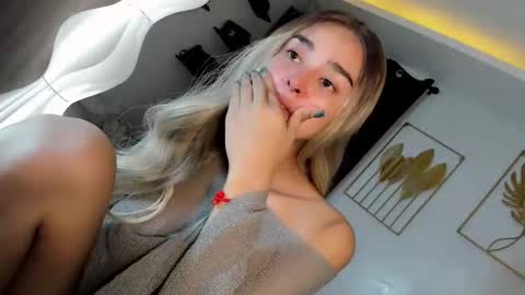 Snapshot of goddess_alexa1 chatting on October 9, 3:39 pm alexa online show from October 9, 3:39 pm