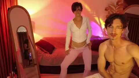   330 UTC2 girls   online show from May 13, 3:49 am