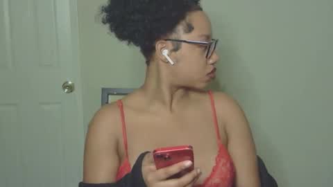 Snapshot of goddessdaisysky chatting on October 20, 2:27 am Goddess Daisy Sky online show from October 20, 2:27 am