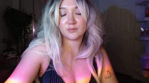 Goddess Emmy online show from February 3, 6:40 am