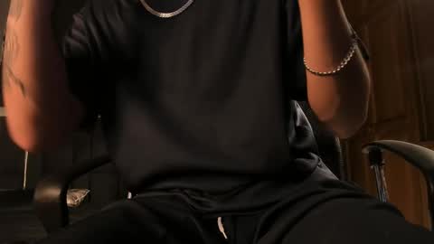 Snapshot of godly_huan chatting on February 24, 6:16 am HUAN online show from February 24, 6:16 am