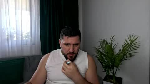 gold_alpha_boy online show from May 6, 1:06 pm