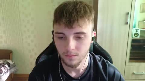 Golden boyyy21 online show from March 30, 1:44 pm