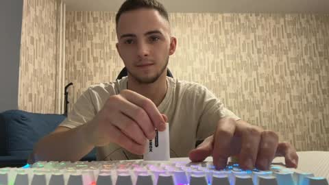 Golden boyyy21 online show from January 31, 3:11 pm