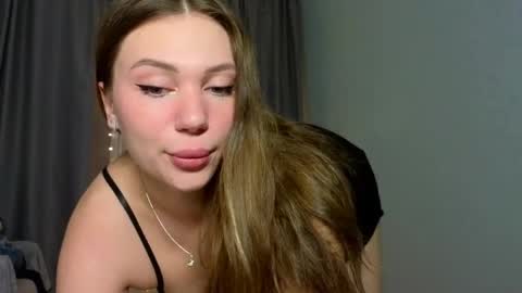 Flora online show from April 2, 7:43 pm