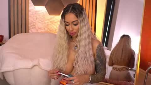 GoldenAmberX online show from February 12, 6:06 am