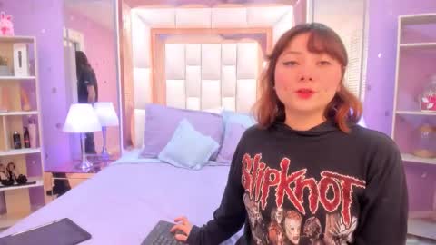 goldentemptation_ online show from March 24, 7:53 pm