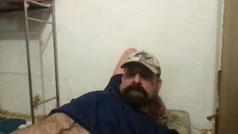 Snapshot of goldmenjustme chatting on February 20, 8:25 pm Madmaxsanantonio online show from February 20, 8:25 pm