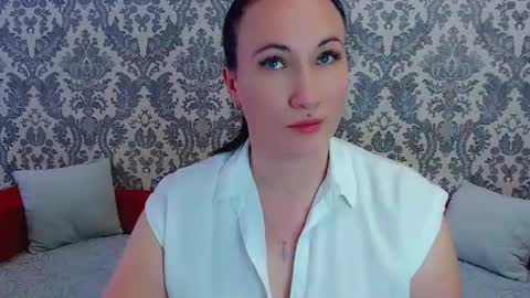 goldmoonn online show from June 1, 11:22 am