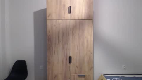 goodgg229975 online show from September 12, 8:22 pm