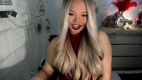 Snapshot of gorgeousamandarose chatting on February 22, 3:14 pm Amanda rose online show from February 22, 3:14 pm