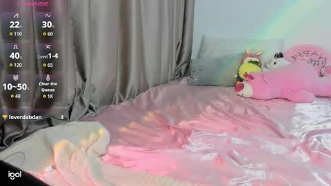 gorgeousline online show from November 8, 3:20 am