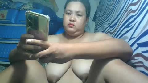 gorgeousselenaxx online show from April 14, 9:40 pm