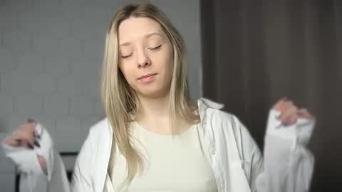 Luna online show from March 31, 2:12 am