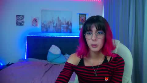 goth_minerva online show from February 19, 2:27 pm