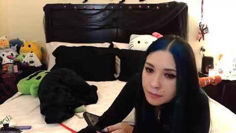 gothbaby305 online show from November 1, 4:06 pm