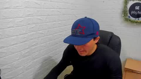 Zack online show from December 19, 9:21 pm