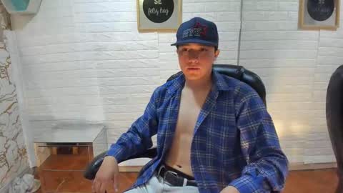 Zack online show from December 18, 9:21 pm