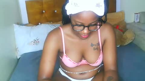 Snapshot of graceessy chatting on January 21, 2:26 pm graceessy online show from January 21, 2:26 pm