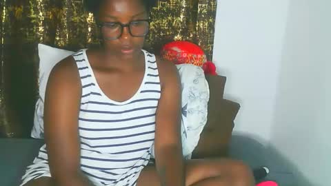 Snapshot of graceessy chatting on October 18, 8:40 am graceessy online show from October 18, 8:40 am