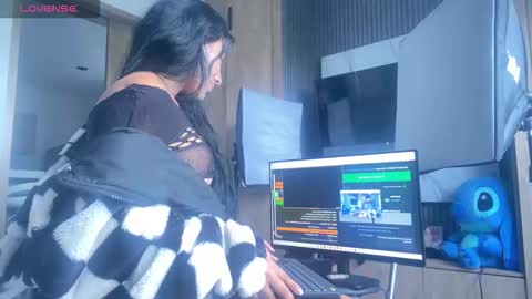 GRECIADOMM555 online show from December 19, 7:42 pm