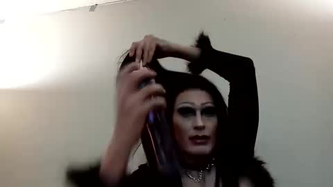 gracie79 online show from December 7, 9:33 am