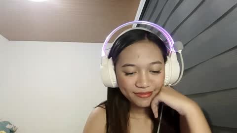 Jenny online show from May 8, 2:23 pm