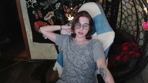 Lina online show from March 30, 2:17 pm