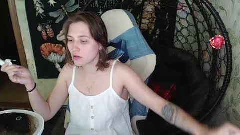 Lina online show from June 5, 11:48 am