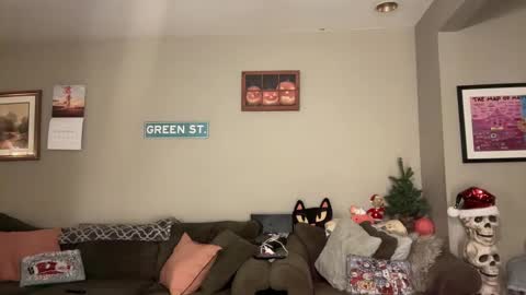 SexQueen Nikki online show from November 10, 5:21 am