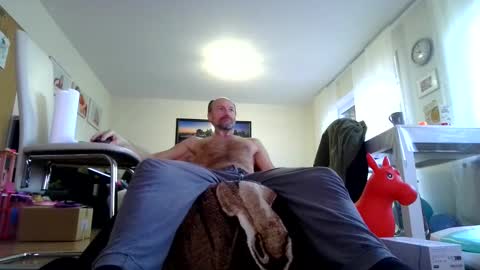 Snapshot of gregorius_1 chatting on October 28, 8:59 am Greg online show from October 28, 8:59 am