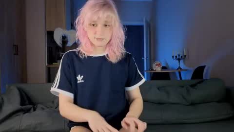 Greg-independent model online show from April 16, 9:04 pm