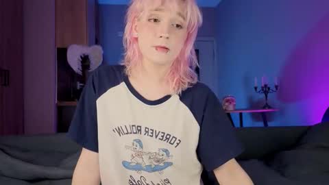 Greg-independent model online show from February 11, 8:45 pm