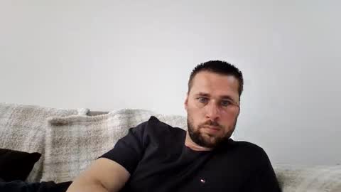 Grenade online show from October 29, 6:52 pm