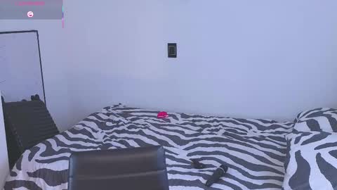 Jenny online show from February 5, 3:26 pm