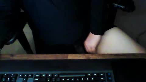 Snapshot of greyghost04 chatting on January 25, 8:10 pm greyghost04 online show from January 25, 8:10 pm