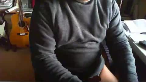 greyhounddog online show from October 5, 1:08 pm