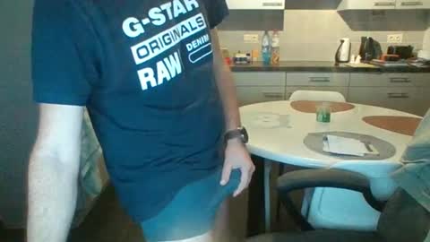 Snapshot of griesie chatting on December 3, 11:07 pm Griesie online show from December 3, 11:07 pm