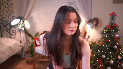 Gwen online show from January 18, 8:01 am