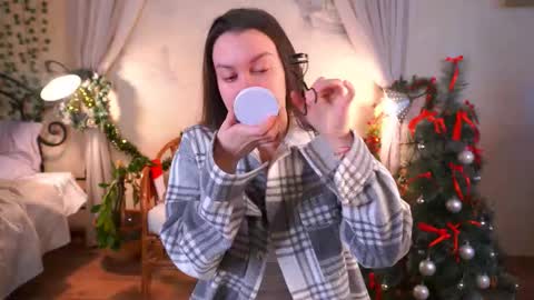 Gwen online show from February 11, 4:38 am