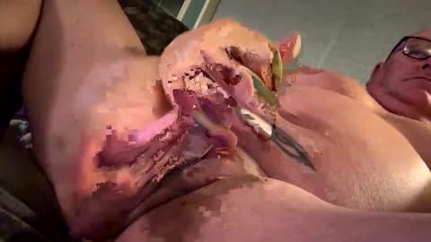 grpmunky69 online show from October 26, 6:47 am