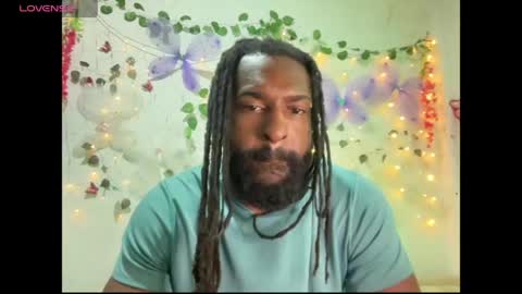 GuapoLivee online show from May 2, 1:11 am