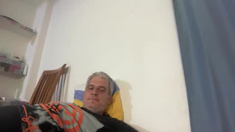 guardiannif_ online show from February 1, 9:01 pm